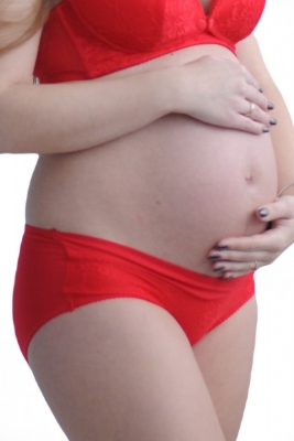 Трусы под живот с кружевом для беременных Красные