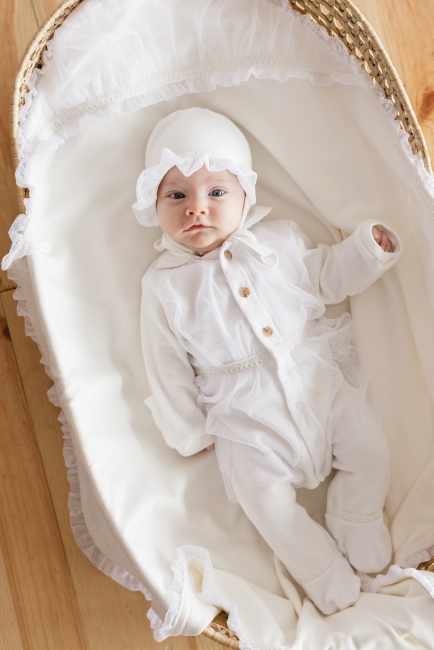 Чоловічок з шапочкою з фатином Ursula Молочний MagBaby