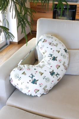 Подушка для кормления Олени на белом Yula Mama